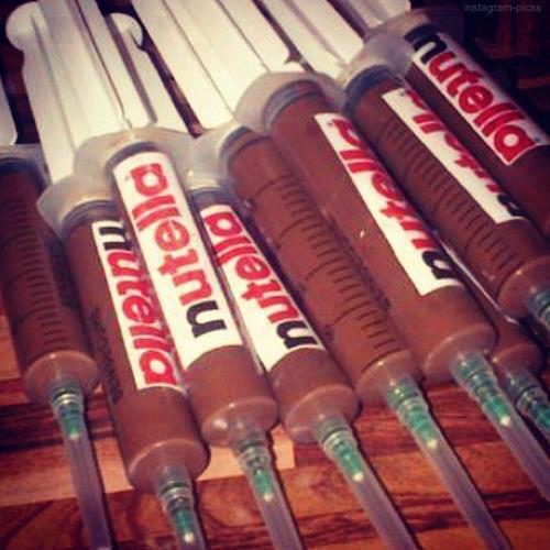 Zeeniepp's tweet photo. #NutellaObsession♥ http://t.co/9M7moHAPMA