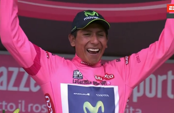 RevistaSemana's tweet photo. La foto del día | Nairo Quintana con la anhelada 'maglia' Rosa --> http://t.co/5Qiv54IMVg http://t.co/E8qwizw61V
