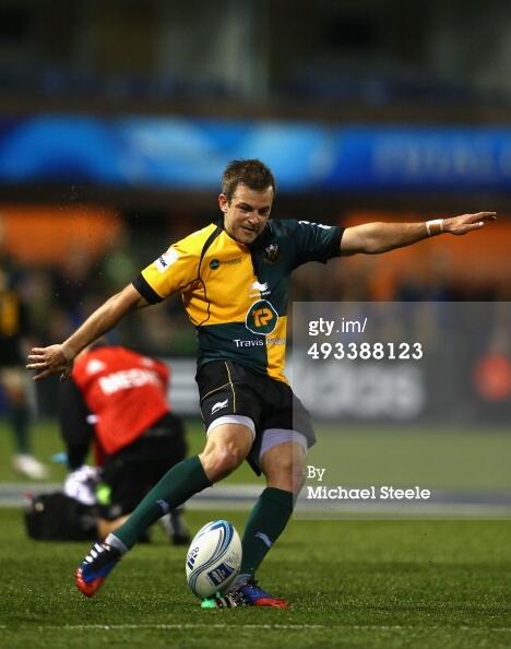 SaintsRugby's tweet photo. .@StephenMyler's 20 points in #AmlinCC final took him past 1,800 in Saints 1st team. Accurate. http://t.co/kbQPL59sHw