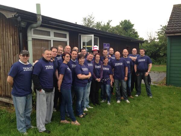 Group 21 team working in the community painting the local scout hut in Stratford upon Avon 😃😃🎨🎨#2getherwecan