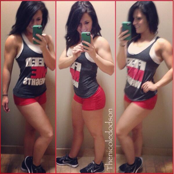 thenicoledodson's tweet image. Yesterday's #bouldershoulder workout is posted on Facebook! Go check it out and like my page. Link is in my bio! ❤✌