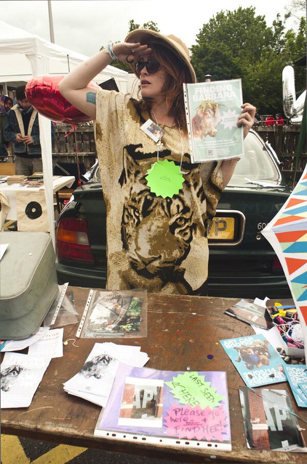 warehouse_art's tweet image. How many of you have a great time on Sunday @Finding_Barbara? Over 45, that's how many, because we ran out of prizes!