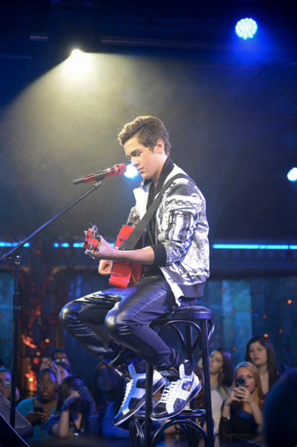 billboard's tweet image. .@AustinMahone performing &quot;Shadow&quot; at the @Billboard/@Twitter #RealTimeCharts Launch Event sponsored by @McDonalds