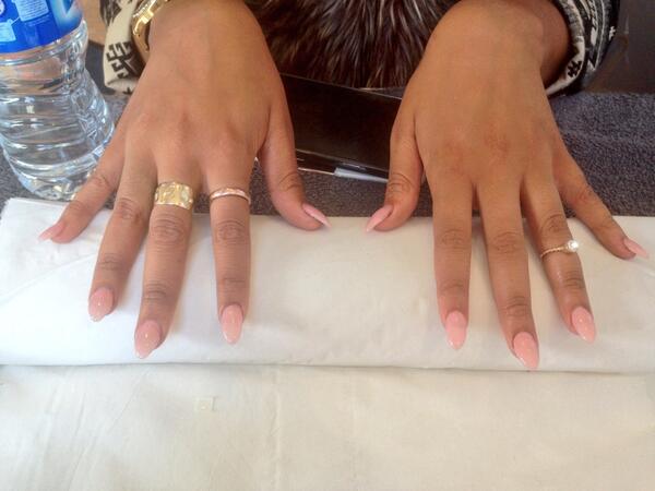 ChelseaPotter17's tweet photo. @OfficialTamera I'm glad you loved your nails!! #Shellac #grapefruitsparkle #acrylics #thesunstudio #maldon #essex http://t.co/hBpG875nkY