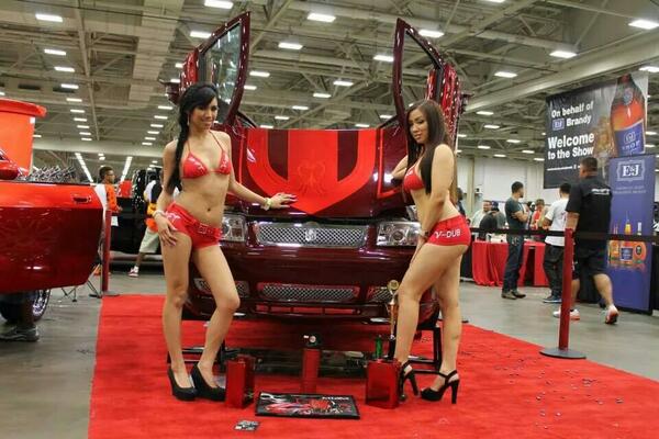 Myy_meg's tweet photo. Count down to #dubdallas2014 who's going?? #swiftcc2013 #dubdallas2013 #dubdallas #carshowhottie http://t.co/8SZV2FUZyC