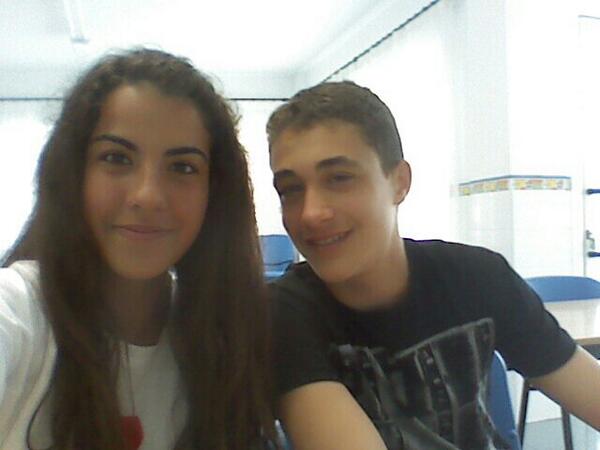 JuliaGnzalez's tweet photo. Con @ale77nea en ingles:) http://t.co/mjpIJmFR93