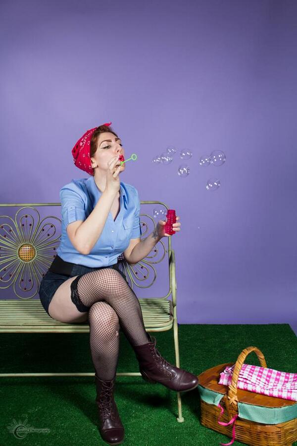 iliveforshabang's tweet photo. My daughter @SamStreich in her Pin up photo shoot! #GIRLPOWER #PinnedMiami http://t.co/qpWdw5qTYj