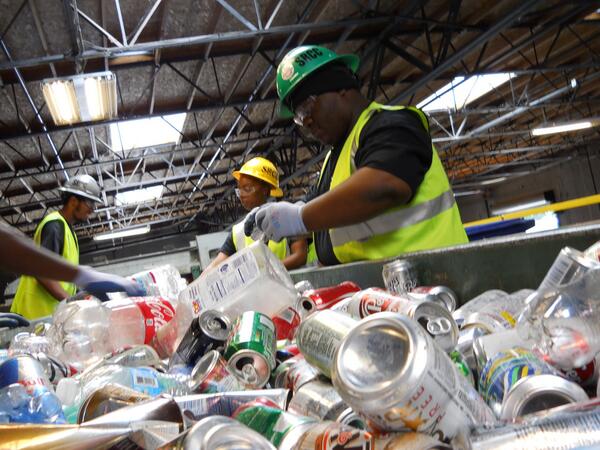 SacConservation's tweet image. Its never too hot for hard work! One of the many job skills corpsmembers learn at SRCC!