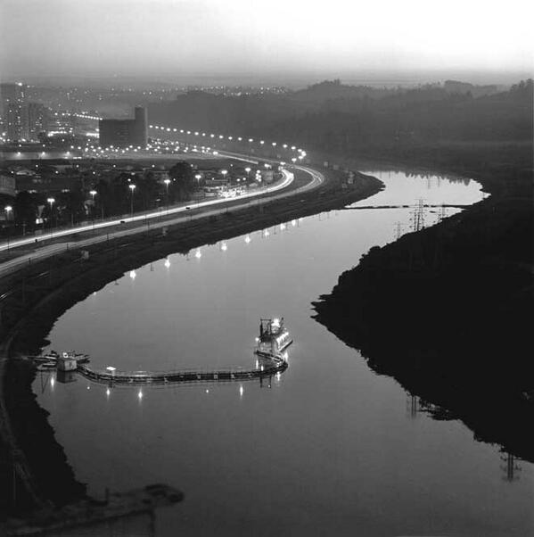Rio Pinheiros em 1960.