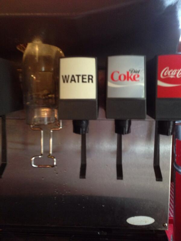 plutoandsons's tweet photo. Are you ever so discouraged to get water bc The label is so Unappealing http://t.co/p1GkpUyv7L