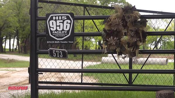 VitalMX's tweet photo. If you ever find yourself anywhere near Paradise, Texas, you should check out @His956Facility. http://t.co/I8NiyrMNjc http://t.co/GfFWJJtzdc