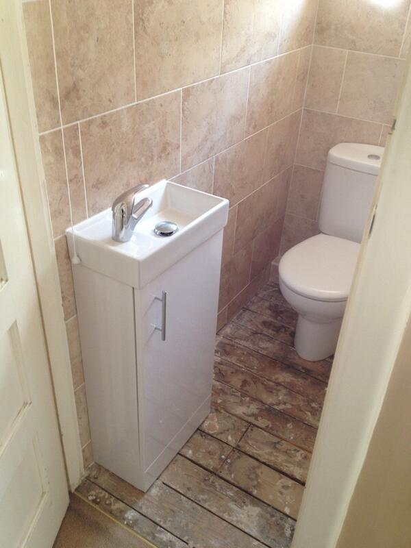 GGLPlumbing's tweet photo. Cloakroom installed, fully tiled ready for flooring... http://t.co/EoFsAX2eGo