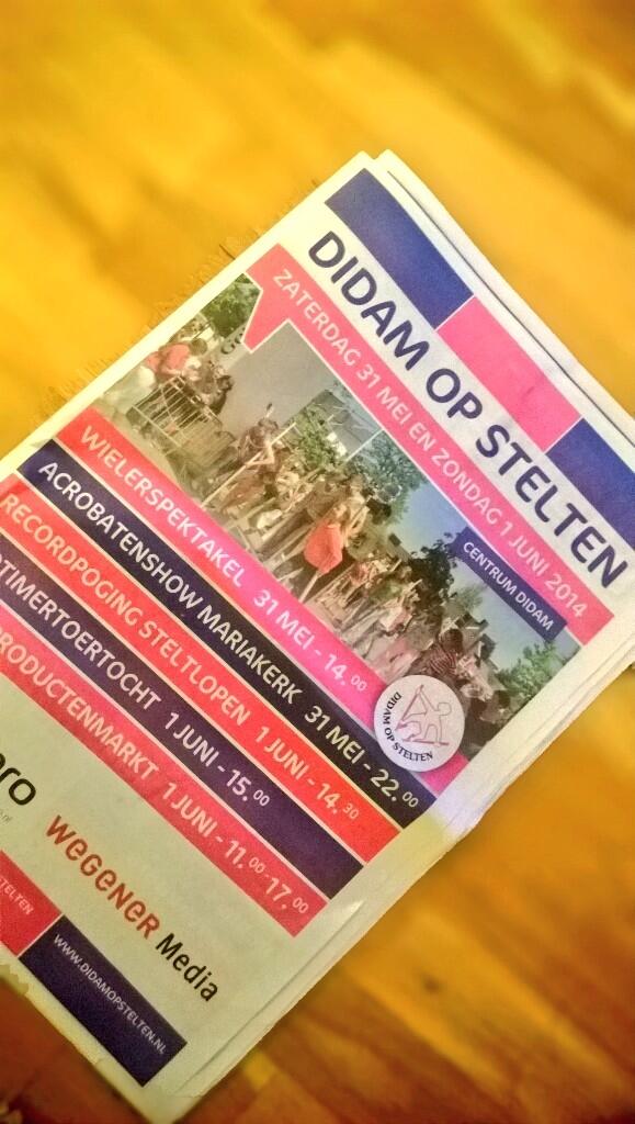 De #voorpret kan beginnen! Heb jij 'm ook al op de deurmat gevonden? #Didam op #stelten #krant