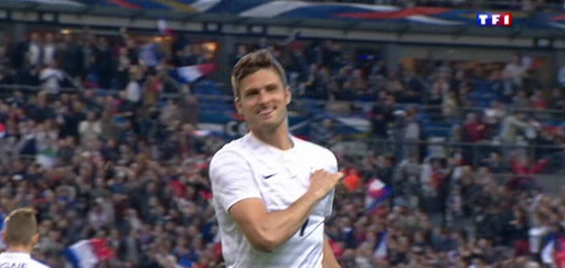 TF1's tweet photo. #FRANOR 2ème but par le Gunner Olivier Giroud !  #TousFansDesBleus http://t.co/WZ9x5dDDtr #InstantReplay http://t.co/OTkHHPolOu