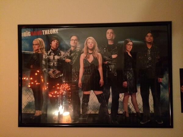 lizatheory's tweet photo. “@BigBangQuotesxx: New addition to my room! What do you guys think? #tbbt #TheBigBangTheory http://t.co/wG5YDnLJXm” it's amazing!