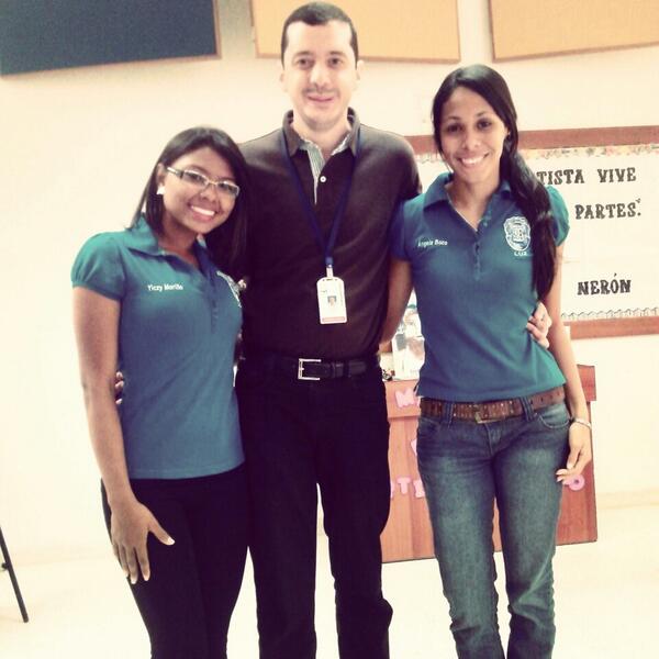Angela_Bozo's tweet photo. Al fin culminé el servicio comunitario \o/ http://t.co/U2QaYAOlzp
