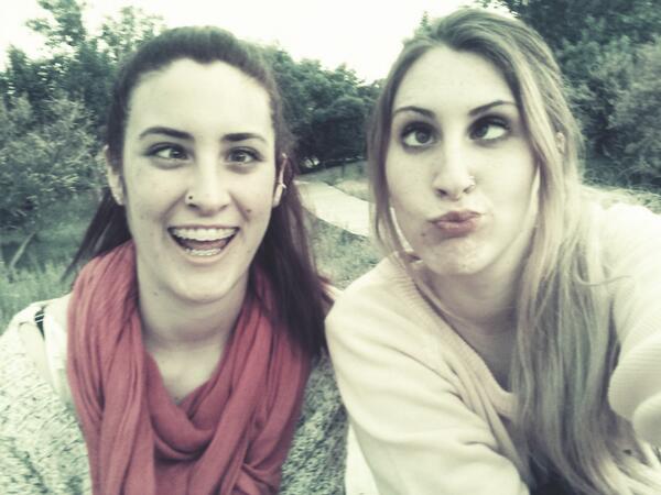 Ajota22's tweet photo. Mierda, nos hemos perdido el capítulo 125 de pokemon @CeliaOlmos95 http://t.co/4iYFlNUqKZ