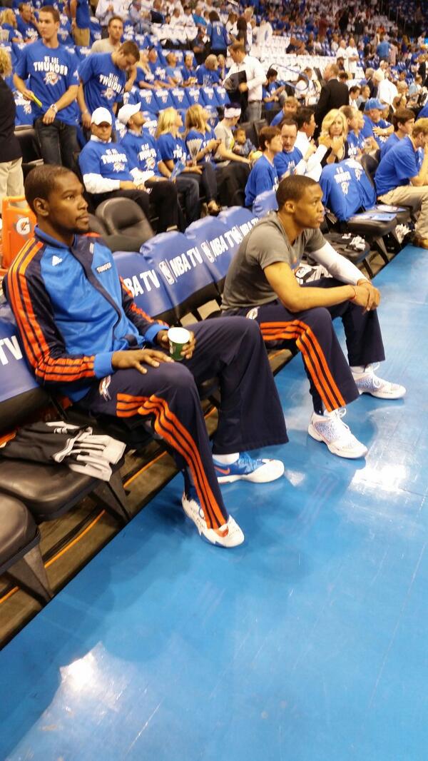 NBA's tweet photo. Focused, ready fo Game 4 on @NBAonTNT. Durant, Westbrook, #NBAPlayoffs http://t.co/ytc6AV2T3G