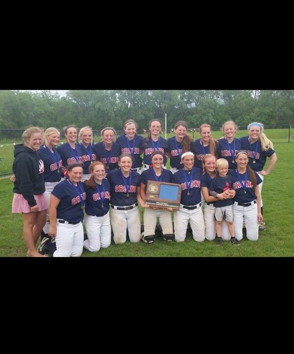 OronoSoftball's tweet photo. WE'RE GOING TO STATE!!!!! #3peat 🏆😊 http://t.co/ib5JhRuX62