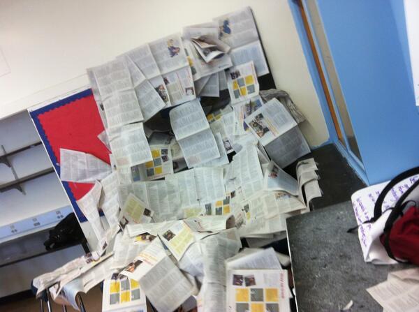 MsCrespo26's tweet photo. Late tweet, but well worth it. Best fort ever created! #teamcrespo @konytoanend @karissabaker4 @SmithLanee http://t.co/gszpn1wJ4b
