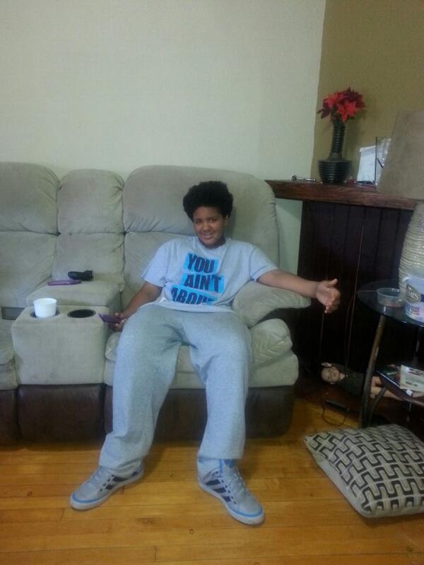 DamariusN's tweet photo. Me and cuzo chillin and me http://t.co/TDun9rdpcO