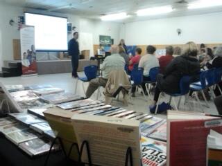 AkimboRap's tweet photo. So excited to meet Hal and Joanne from @bodybreak! Running the #library booth #hayriver #nwt http://t.co/0AKWrqWWkB