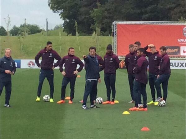 Garry Cahill sedang pemanasan :)