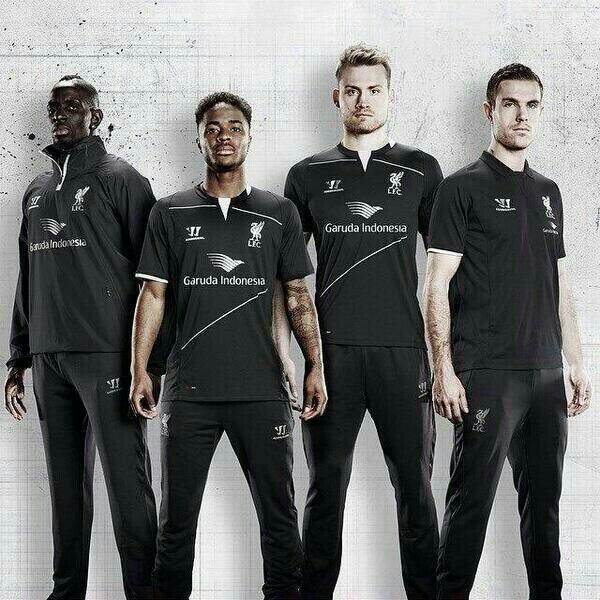 sipelaribahagia's tweet photo. mantep juga training kit @LFC musim depan cc: @KingLukmanYNWA @nurtantijo @andikajd http://t.co/nMUm8MNMHI