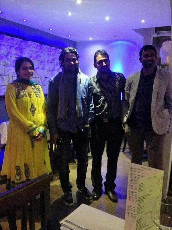 RusselArnold69's tweet photo. Super SL food.. Enjoyed..Cheers RT @DisleyCC: More from @AyubowanLtd Disley legend Madusha Wettasinghe with Dilshan http://t.co/BRoKu8CvKx”