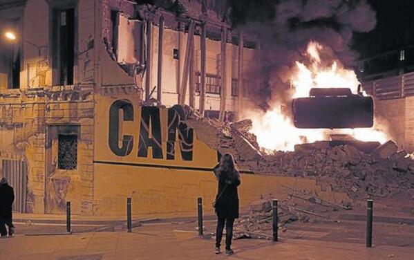 KOPoficial's tweet photo. Més poètica no pot ser la imatge . . . . Bon dia, #EfecteCanVies http://t.co/MA8mIS3XHh