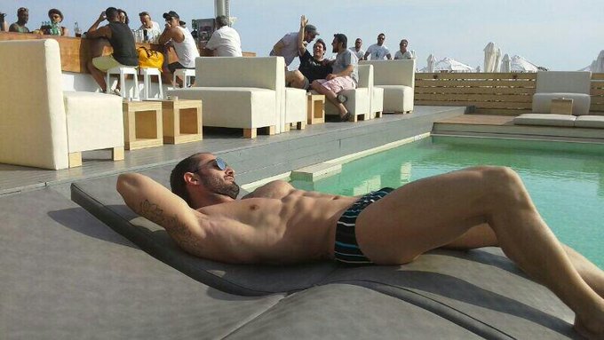 Quien se punta a una de Playa? http://t.co/VY86DrGmWZ<a href="/tag/goodnight"class="tags"><span>#goodnight</span></a>