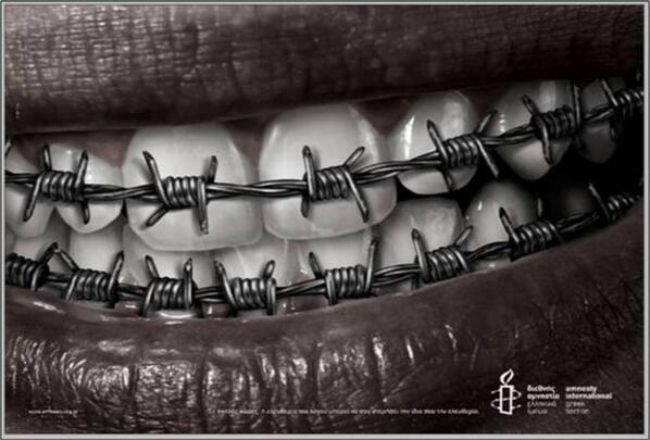 arivegr's tweet image. ow.ly/xkBBz ‘Προτιμότερο το φως ενός κεριού παρά η κατάρα του σκότους’ | Ημέρα Διεθνούς Αμνηστίας