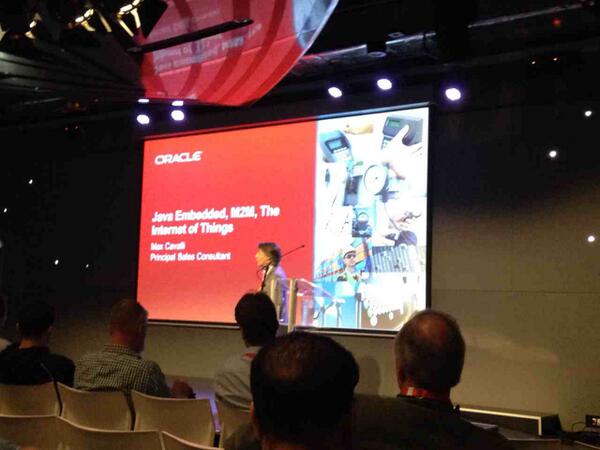 nljug's tweet image. Nu is het de beurt aan Max Cavalli van @Oracle met hun visie over IoT #devday #javaembedded