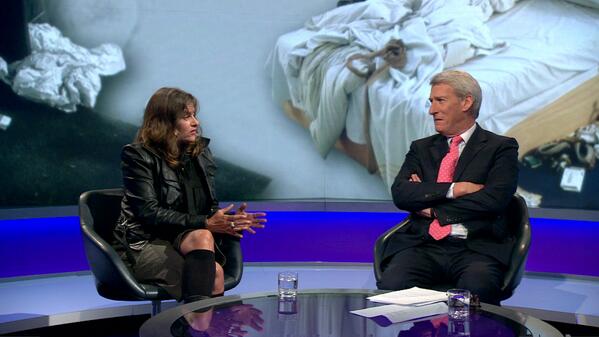 WATCH: Jeremy Paxman talks to Tracey Emin about her controversial installation piece, 'My Bed' bbc.in/SOL60l