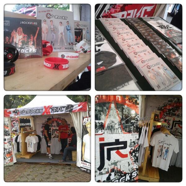 WeAreJROCKSTARS's tweet photo. 1 Juni 2014 di @JakCloth 2014 bakal ada J-Rocks &amp; jgn lupa mampir ke booth @relicstation  http://t.co/tWlVwuORBx http://t.co/4kzajGx29d