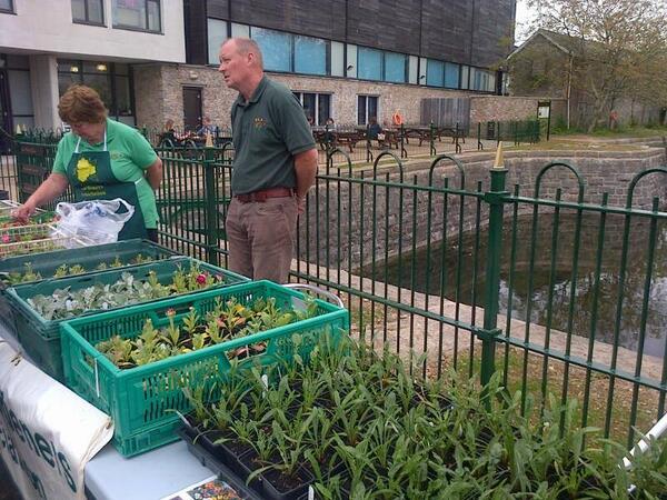 FreedomComFest's tweet photo. Plympton Gardeners association at Drake's Place #freedomfestival #plymouth http://t.co/s8J2MlLMaH