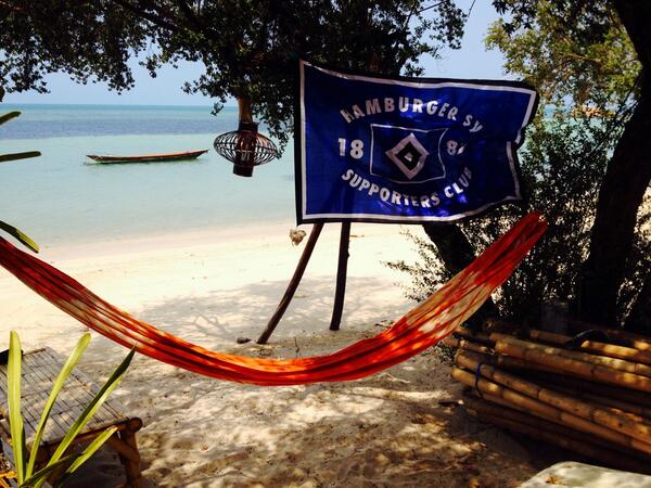 Erstklassige Grüße aus Thailand nach Hamburg! <a href="/HSV/">Hamburger SV</a> #immerhsv #zeigtflagge