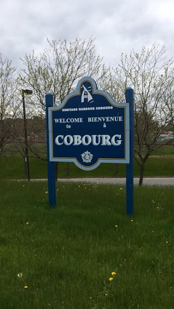 LesbianTravel's tweet image. Great networking for #worldpride prep  @openjaw @VIA_Rail #twittertrain #twittercanada