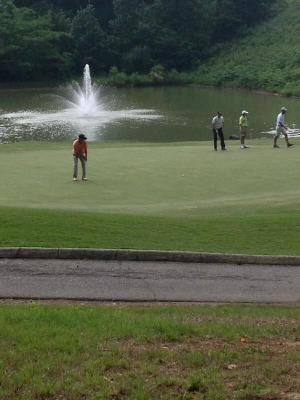 MyGogi's tweet photo. @bradgehlOSU putting for birdie on the scenic par 3 8th. What a golf hole. #whatagolfcourse #NGATour http://t.co/0Bxk2iQj5v