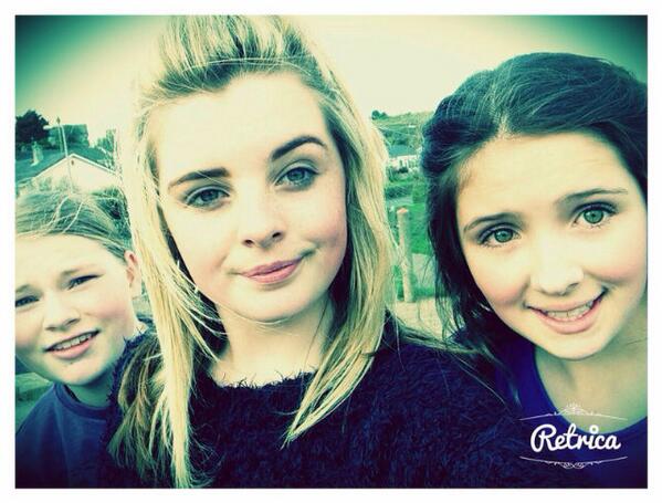 kcjessup's tweet photo. My eyebrow though... Miss these girls:( http://t.co/a2qS0RH9b7
