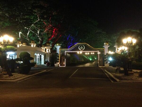 Embedded image permalink