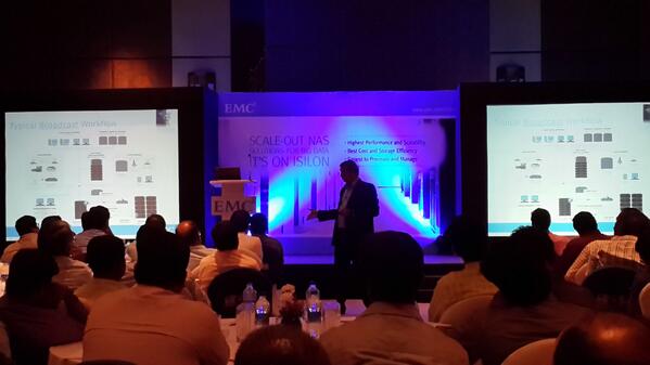 SheetalBhoweer's tweet image. Dr @SUMMINTO explaining the #EMCIsilon Broadcast workflow at Manage your #bigdata Growth and Gain Business Value