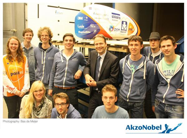 AkzoNobel tweet media