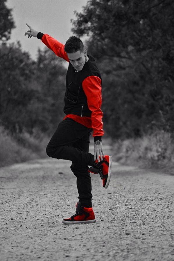keibimusic's tweet photo. Rojo ferrari http://t.co/eKYl3jcNgd
