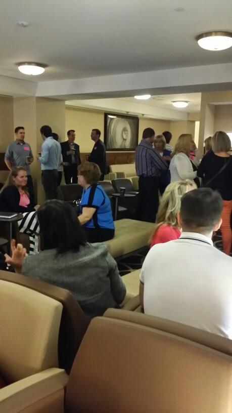 Nleetaipantours's tweet image. #twittertrain#