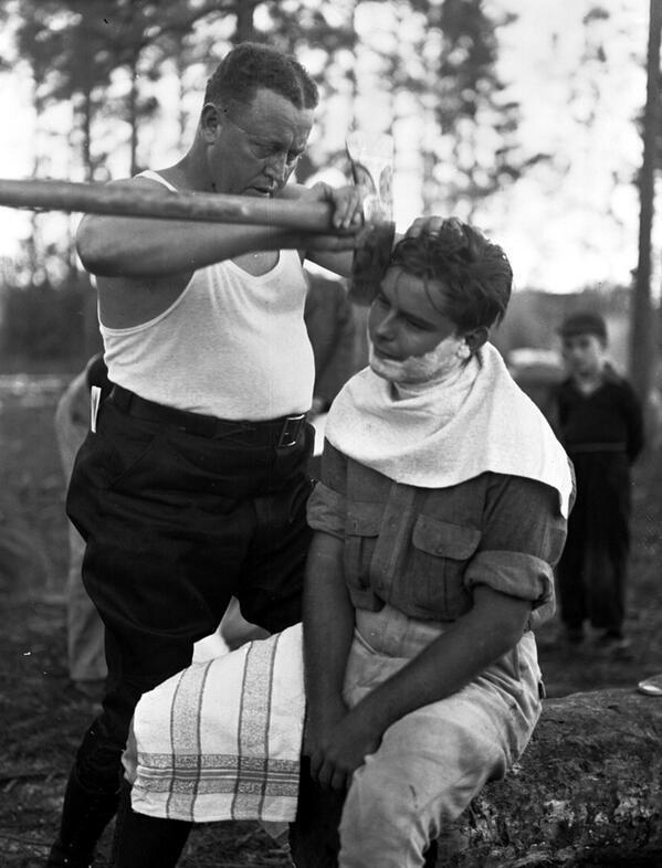 "<a href="/ThatsHistory/">History Pics</a>: How real men shave, 1940s " @BerHollander <a href="/RudoEllis/">Rudo Ellis</a> <a href="/J_D_K_13/">Jaco de Klerk</a> @AJ__Meyer