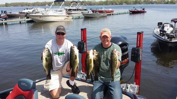 MinnKotaMotors's tweet photo. Minn Kota pro Joe Carlson did some bass fishing this weekend. Who else got to fish this weekend? Any big catches? http://t.co/KOlmQ0EJ0t
