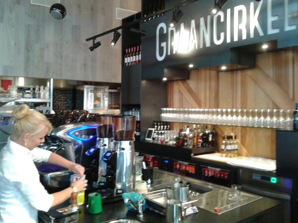 Prachtige combi van Bakkerswinkel &amp; Grand-café in Drachten: De Graancirkel. Ook leuk dat ze met Zuivelrijck werken.