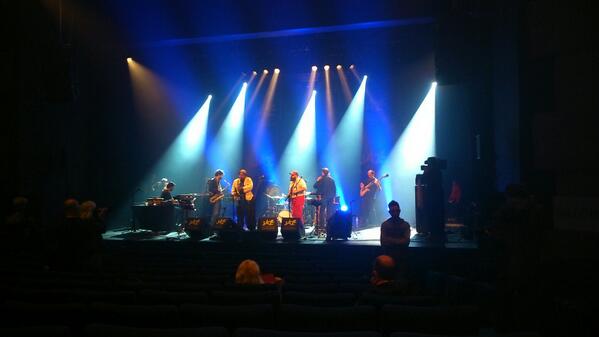 MarineLecoutour's tweet image. #Jazzsouslespommiers J5: accueil du jour: #ThomasDePourquery avec #Supersonic et le sax ténor américain #DavidMurray