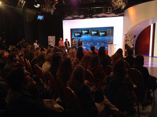 TelefeMKTG's tweet photo. Ciclo de preguntas #IABTelefe http://t.co/rHypugEFYw